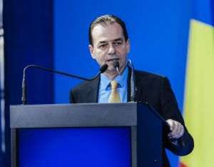 "Nu cred că această criză şi-o doresc românii şi trebuie încheiată cât mai repede"