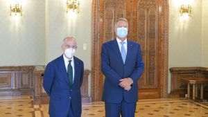 Klaus Iohannis şi Francesco Starace ( sursa foto: Administraţia Prezidenţială)