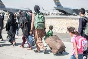 Statele Unite au evacuat 500 de afgani din Uzbekistan