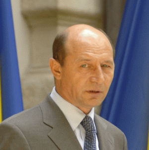 Băsescu cere Guvernului să îndrepte abuzurile din energie