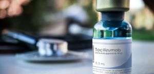 Ministerul Sănătăţii a finalizat o achiziţie pentru 10.600 de flacoane de Tocilizumab pentru tratarea formelor grave de COVID-19