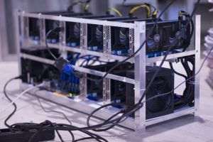 China a interzis tranzacţiile şi minarea de criptomonede, provocând scăderea bitcoin
