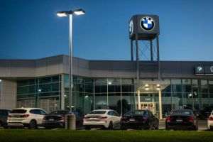 BMW revizuieşte în creştere estimările pentru acest an, datorită preţurilor mai ridicate