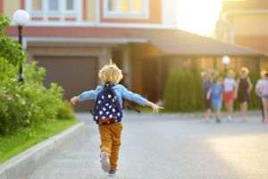 Zi liberă pentru elevi şi preşcolari de Ziua Internaţională a Educaţiei