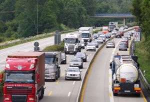 Transportul rutier, căpuşat de secretarul de stat Sandor Gabor