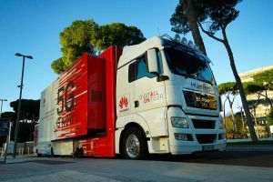 Huawei Truck, prezent în Bucureşti