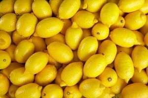  Lămâi din Turcia cu pesticid de 75 de ori mai mult decât limita maxim admisă