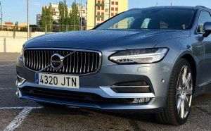 Volvo Cars a stabilit preţul ofertei sale publice la nivelul inferior al intervalului anunţat iniţial