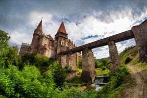 Jucătorii din turism se pregătesc de Black Friday