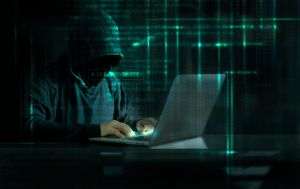 O grupare implicată în atacuri cibernetice de tip ransomware, vizată de o amplă operaţiune internaţională de poliţie