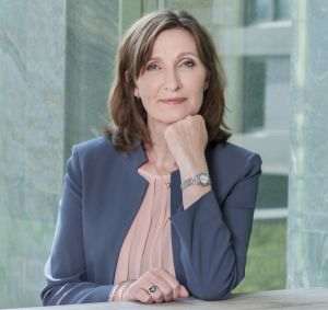 Moira Gilchrist, vicepreşedinte Philip Morris International (PMI)