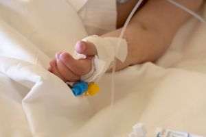 Electroargeş continuă proiectul pentru salvarea copiilor cu malformaţii cardiace grave
