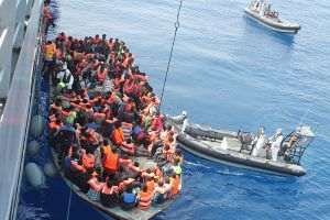 Numărul persoanelor care cer azil în UE - în creştere bruscă