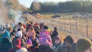 Miniştrii de externe din UE, în unanimitate în favoarea unor noi sancţiuni în criza migraţiei din Belarus