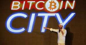 El Salvador va construi primul "Oraş Bitcoin" din lume