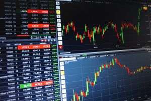 FT: Acţiunile băncilor, în cel mai bun an de după criza financiară