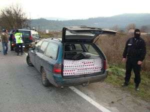 Poliţiştii de frontieră au reţinut aproape 2,5 milioane pachete de ţigări, în valoare de peste 31 milioane lei