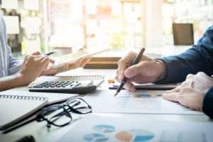 Preţurile producţiei în industria energetică au crescut cu aproape 75% 