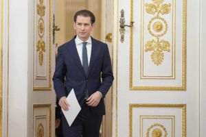 Fostul cancelar Sebastian Kurz urmează să-şi anunţe retragerea din viaţa politică