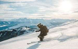 Staţiunile de ski din Franţa cer turiştilor certificatul verde