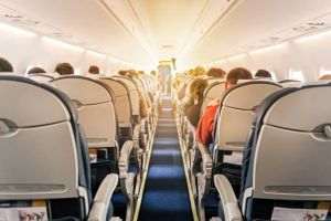 Transportul aerian de pasageri a crescut cu 30,8%