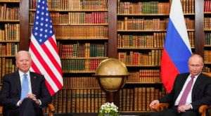 Joe Biden şi Vladimir Putin (sursa foto: Twitter)