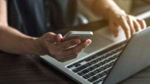 Ponderea gospodăriilor care au acces la reţeaua de internet de acasă a fost de 80,8%