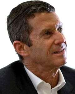 Miliardarul israelian Beny Steinmetz, condamnat în dosarul "Ferma Băneasa", reţinut pe aeroportul din Atena