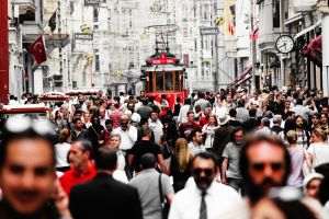 Moneda Turciei, tot mai slabă: un nou minim istoric faţă de dolar