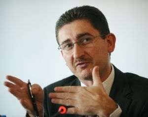 ''Scumpirea RCA ar fi putut fi evitată, dar nu s-a intervenit la timp''