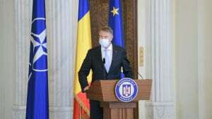 ''Cetăţenii minorităţilor naţionale din România aduc o contribuţie esenţială la coeziunea societăţii noastre''