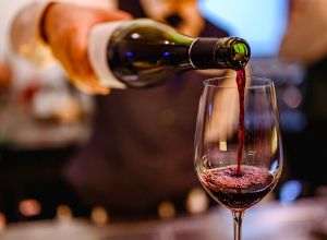 România, cel mai mare avans anual estimat al producţiei de vin din UE în 2021