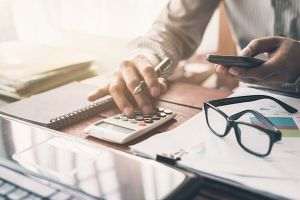 914.596 de pensionari au primit indemnizaţie socială în decembrie 2021