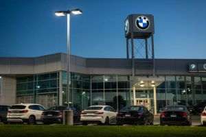 BMW intenţionează să angajeze 6.000 de persoane