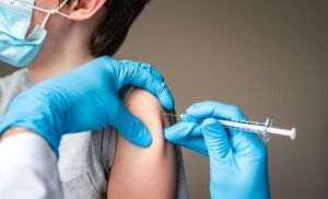 India a lansat campania de vaccinare a adolescenţilor pe fondul temerilor privind varinta Omicron
