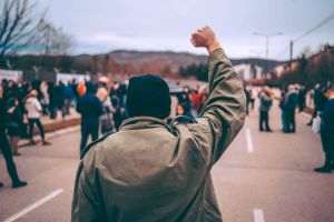 Angajaţii ALRO Slatina continuă protestele