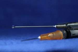 Medic italian arestat sub suspiciunea că a emis certificate false de vaccinare