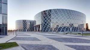 Nicolae Ciucă a discutat cu reprezentanţii OMV Petrom despre investiţiile până în 2030 şi încurajarea tranziţiei la energia verde