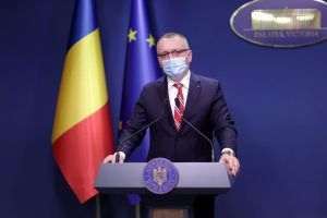 "E nevoie să facem orice pentru a nu bloca spitalele"