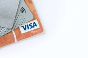 Visa aduce viitorul comerţului în prezent, devenind pionierul plăţilor bazate pe cloud