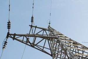 Furnizorii de energie vor avea pierderi chiar de la întocmirea facturilor, potrivit noii OUG