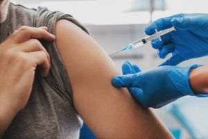 Sportivii străini vor fi acceptaţi în Franţa cu orice tip de vaccin