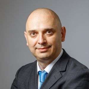  Radu Mihaiu