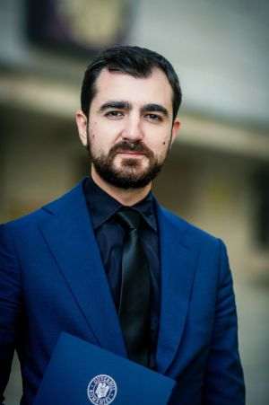 "'Povara fiscală pe muncă scade prin eliminarea taxelor pe suma salariului minim, nu prin impozitare progresivă''