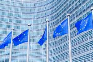 ''Beneficiile unei pieţe unice a UE pentru fondurile de investiţii nu s- au concretizat încă în mare parte''