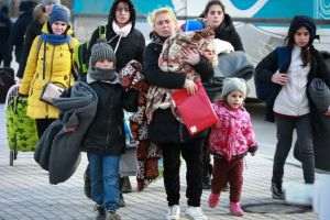 Condiţii pentru accesul refugiaţilor ucraineni pe piaţa muncii din România