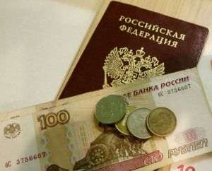 Sancţiunile economice întăresc rubla în raport cu dolarul