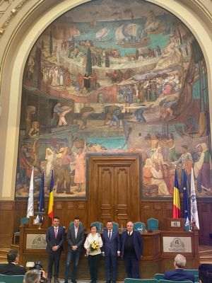 Restaurarea picturii murale din Aula Academiei de Studii Economice a fost finalizată cu sprijinul One United Properties