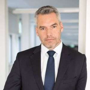 Karl Nehammer, cancelar al Austriei (Sursa foto: www.facebook.com/ Karl Nehammer)