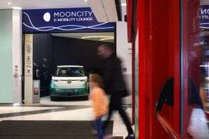 Porsche România deschide primul showroom din România dedicat exclusiv mobilităţii electrice